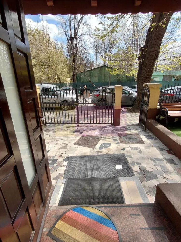 Vila individuala, Cotroceni-Facultatea de Medicina-20 camere