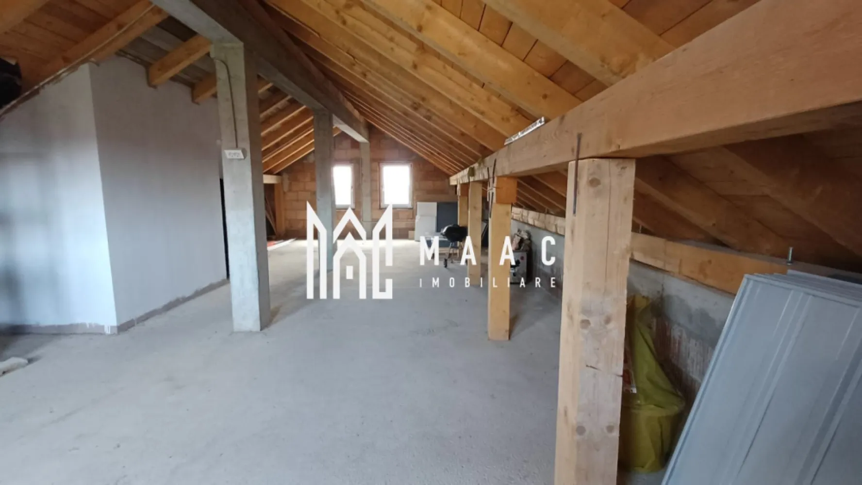 Casa 3 camere | Teren | 126 MPU | Cristian