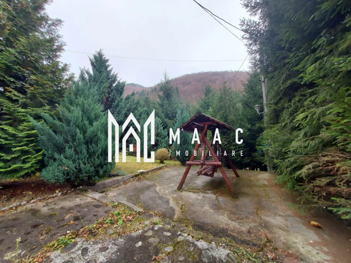 Casă | 260 mp utili | 1.100 mp teren | Râul Sadului |