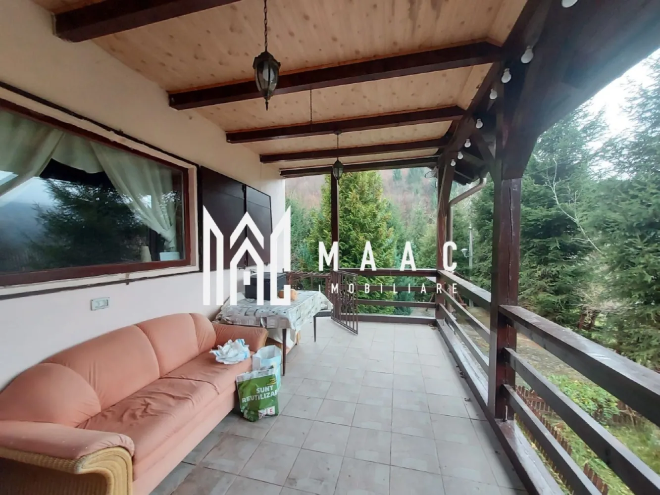 Casă | 260 mp utili | 1.100 mp teren | Râul Sadului |