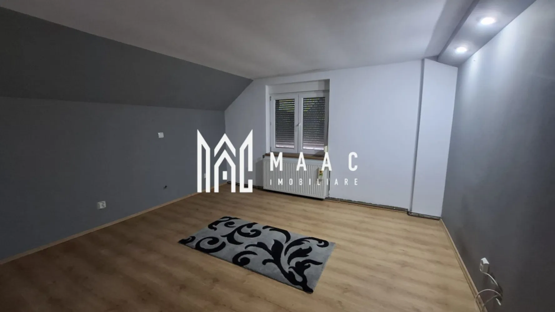 Casa 8 camere | 308mpu | 2 Apartamente | Selimbar