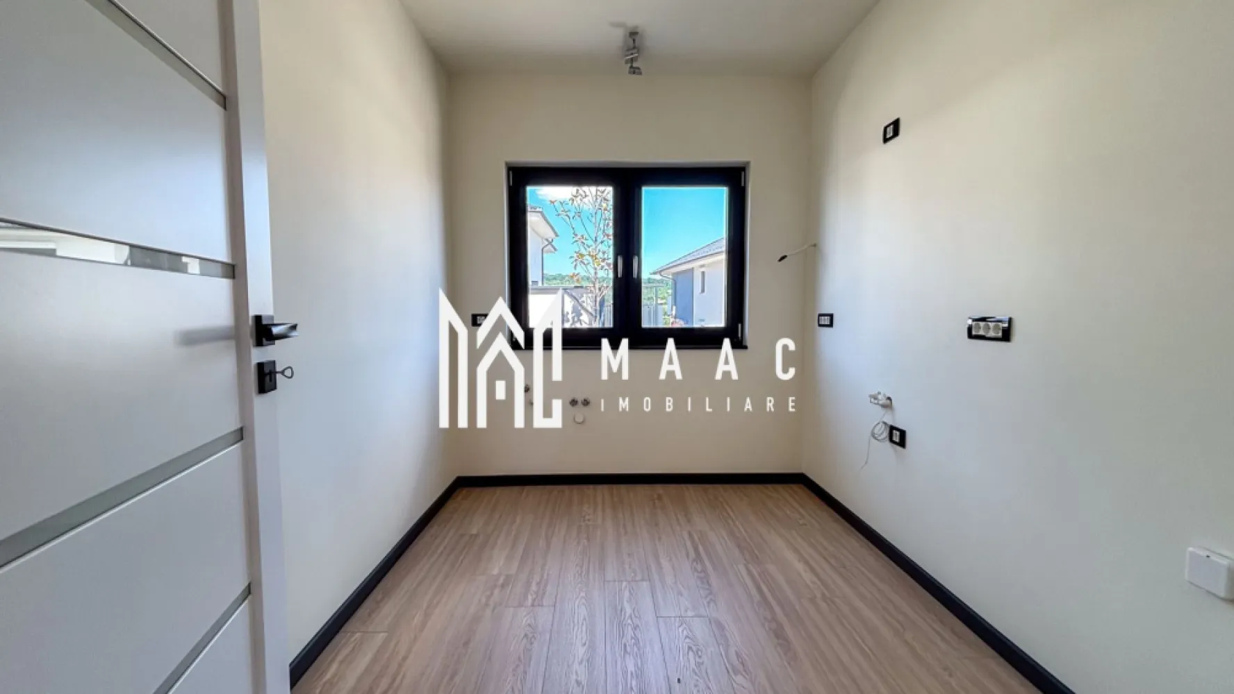 Duplex | 150 MPU | Teren 250MP | 5 Camere | Cisnadie