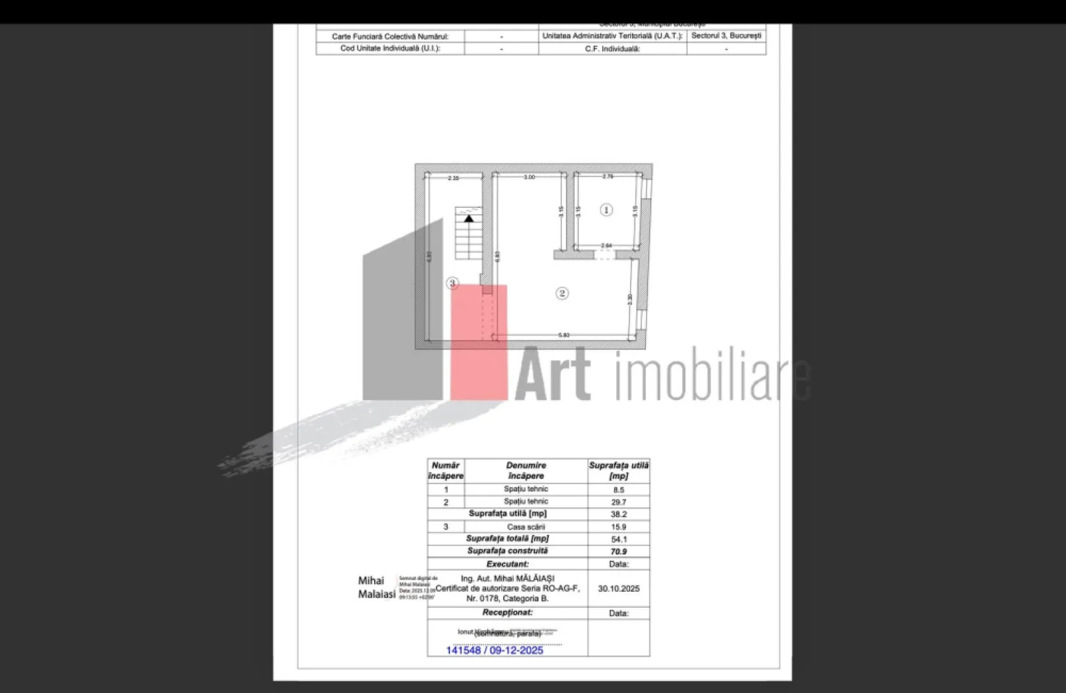 Clinica, motel, bloc garsoniere s3 - - Se vinde cladire in zona semi-centrala, foarte aproape de Mall Vitan S+P+2+M
Este construita din anul 2020, are 575 mp construiti si aprox 300 mp utili.
Formata din 14 camere, subsol, balcoane si locuri parcare.
Pretabila pentru clinica, motel, birouri firma, etc.