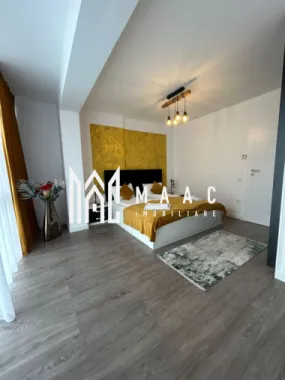 Logo MAAC IMOBILIARE logo