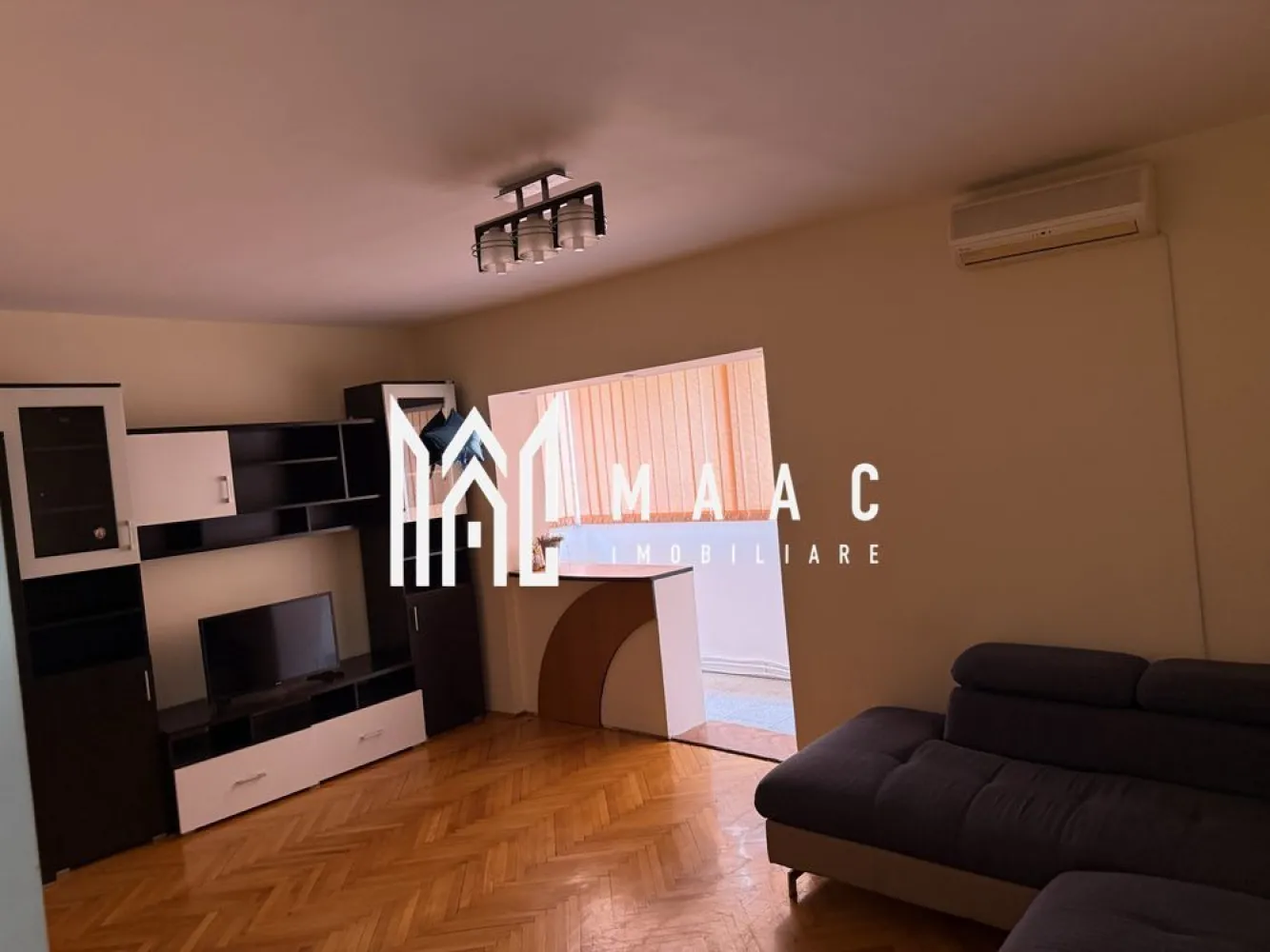 Apartament 4 Camere | 84 mp | 2 Băi | Zona Calea Dumbrăvii - MAAC Imobiliare vă propune spre închiriere un apartament modern, spațios, în zona Calea Dumbrăvii

Vă prezentăm un apartament deosebit, ideal pentru o familie sau pentru cei care își doresc confort și funcționalitate într-o zonă bine cotată a orașului.

 Detalii proprietate:
Suprafață utilă: 84 mp
Compartimentare eficientă:
• 3 dormitoare
• living generos
• bucătărie complet utilată
• 2 băi

 Dotări și beneficii:
Complet mobilat și utilat în stil modern
Aer condiționat pentru confort pe tot parcursul anului
Spații bine organizate, luminoase și primitoare
Zonă excelentă – Calea Dumbrăvii, cu acces facil către puncte de interes

 Pentru mai multe detalii sau pentru a programa o vizionare, vă rugăm să ne contactați și să specificați ID:CP3044654