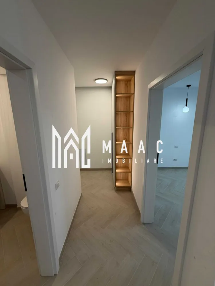 Spațiu Comercial | 50 MP | 40 MP Grădină | Parcare | Cartierul The Lake Home - MAAC Imobiliare vă propune spre închiriere un spațiu modern, luminos și eficient compartimentat, ideal pentru desfășurarea activităților profesionale într-un cadru reprezentativ și bine cotat.

Spațiu profesional de închiriat – Cartierul The Lake Home

O alegere potrivită pentru afaceri care își doresc un sediu elegant, într-o clădire nouă, amplasată într-un cartier liniștit, aproape de Centru, cu acces facil și poziționare excelentă.

Destinație recomandată:
 Sediu firmă
 Birouri
 Cabinet de avocatură
 Birou notarial
 Salon de înfrumusețare
 Alte activități compatibile

Detalii spațiu:
Suprafață utilă: 50 mp
Compartimentare: 2 încăperi + chicinetă + grup sanitar

Etaj: Parter
Acces la curte proprie: ~40 mp (în curs de amenajare)
1 loc de parcare subteran inclus
Acces stradal direct prin curte sau prin casa scării

Dotări și utilități:
Centrală termică proprie
Încălzire în pardoseală
Finisaj podea: gresie
Aer condiționat
Curent, apă, canalizare, gaz
Se predă la stadiul „la cheie”, conform fotografiilor

Condiții financiare & contractuale:
Preț chirie: 650 EUR / lună – raport excelent calitate-preț
Garanție: 1 lună de chirie

Plata chiriei: în avans
Contract înregistrat ANAF
Durată contractuală inițială: 1 sau 2 ani
Nu se aplică TVA
Permite înregistrare sediu social / punct de lucru

Beneficiu suplimentar:
Se oferă buget pentru mobilier suplimentar, amenajare sau sisteme smart în valoare de 1.000 – 2.000 EUR, în funcție de durata contractuală și necesitățile chiriașului.

Disponibilitate: Imediat

Pentru mai multe detalii sau pentru a programa o vizionare, vă rugăm să ne contactați specificând ID:CP2931937