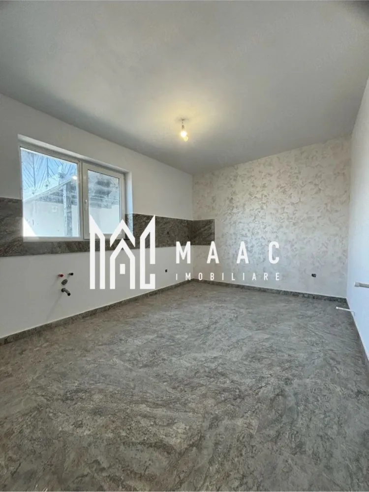 Casa Budesti 120 MPU |120 MP | Teren 360 mp | - MAAC Imobiliare vă propune spre vânzare o casă complet renovată, situată în Budești – Vâlcea, într-o zonă liniștită și apreciată, foarte aproape de oraș. Proprietatea se remarcă prin poziționarea excelentă la stradă principală, oferind acces rapid către principalele puncte de interes și toate facilitățile necesare unui stil de viață confortabil. Această casă este alegerea ideală pentru cei care își doresc intimitate, funcționalitate și o locuință pregătită pentru mutare imediată, într-o zonă rezidențială aflată în continuă dezvoltare.

Cu o suprafață utilă de 120 mp și teren de aproximativ 360 mp, proprietatea oferă spații generoase și bine optimizate, potrivite atât pentru o familie, cât și pentru cei care caută o investiție imobiliară sigură și valoroasă. Finisajele moderne, compartimentarea practică și curtea ușor de întreținut completează avantajele acestei proprietăți din Budești – Vâlcea.

Caracteristici:
-Casă complet renovată
-Suprafață utilă de 120 mp
-Teren de aproximativ 360 mp
-Locație excelentă, la stradă principală
-Zonă liniștită, aproape de oraș
-Ideală pentru locuit sau investiție
-Pregătită pentru mutare imediată

Compartimentare:
-Living spațios și luminos
-2 dormitoare confortabile
-Bucătărie practică și bine organizată
-Baie amenajată
-Cameră de lucru
-2 balcoane
-Terasă spațioasă
-Garaj
-Beci pentru depozitare suplimentară

Dotări și utilități:
-Centrală termică pe gaz
-Apă și canalizare
-Fântână proprie în curte
-Finisaje moderne
-Spații bine optimizate
-Curte ideală pentru relaxare

Avantaje:
-Poziționare foarte bună, aproape de oraș
-Acces facil către principalele puncte de interes
-Proprietate renovată complet, fără investiții suplimentare
-Curte practică și ușor de întreținut
-Ideală pentru familie
-Potențial excelent pentru investiție

Pentru mai multe detalii și programarea unei vizionări, vă rugăm să menționați CP3081971 în momentul apelului telefonic.