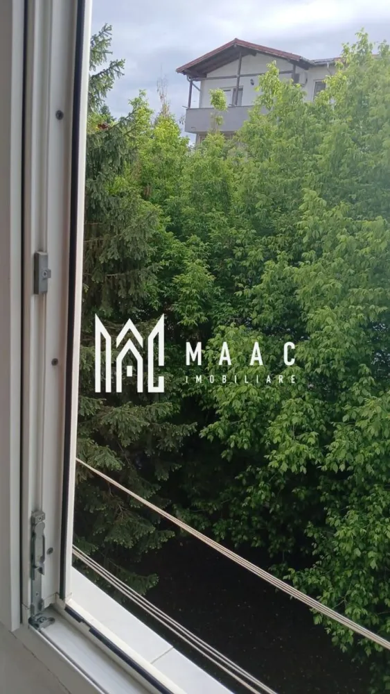 Apartament 2 camere | Zona Nord | 40 mp | - MAAC Imobiliare vă propune spre vânzare un apartament eficient compartimentat, situat pe Strada Constantin Brâncuși, într-o zonă apreciată și bine conectată a orașului. Proprietatea este amplasată la etajul 3 și reprezintă o alegere excelentă atât pentru locuință personală, cât și pentru investiție imobiliară, fiind complet mobilată și utilată, pregătită pentru mutare imediată.

Apartamentul dispune de o suprafață utilă de 38,67 mp și beneficiază de un balcon închis de 2,94 mp, oferind un spațiu practic și bine optimizat pentru confortul de zi cu zi. Instalațiile electrice și termice sunt noi, iar finisajele îngrijite contribuie la crearea unui ambient modern și funcțional, fără a necesita investiții suplimentare.

Caracteristici:
-Apartament situat la etajul 3
-Suprafață utilă de 38,67 mp
-Balcon închis de 2,94 mp
-Complet mobilat și utilat
-Preț negociabil
-Ideal pentru locuit sau investiție

Compartimentare:
-Cameră luminoasă
-Bucătărie practică
-Baie amenajată
-Hol de acces
-Balcon închis

Dotări:
-Încălzire centralizată
-Gigacalorimetru
-Instalație electrică nouă
-Instalație termică nouă
-Mobilier inclus
-Electrocasnice și utilități funcționale
-Spații bine optimizate

Avantaje:
-Mutare imediată fără investiții suplimentare
-Etaj intermediar
-Zonă accesibilă și bine conectată
-Costuri eficiente de întreținere
-Ideal pentru închiriere sau locuință personală
-Apartament renovat și întreținut

Pentru mai multe informații și programarea unei vizionări, vă rugăm să menționați CP3086074 în momentul apelului telefonic.