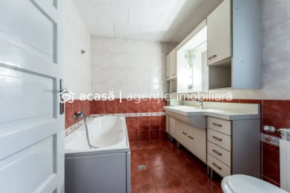 Casa 5 camere - Cartierul Functionarilor - Teren 421 mp - COMISION 0