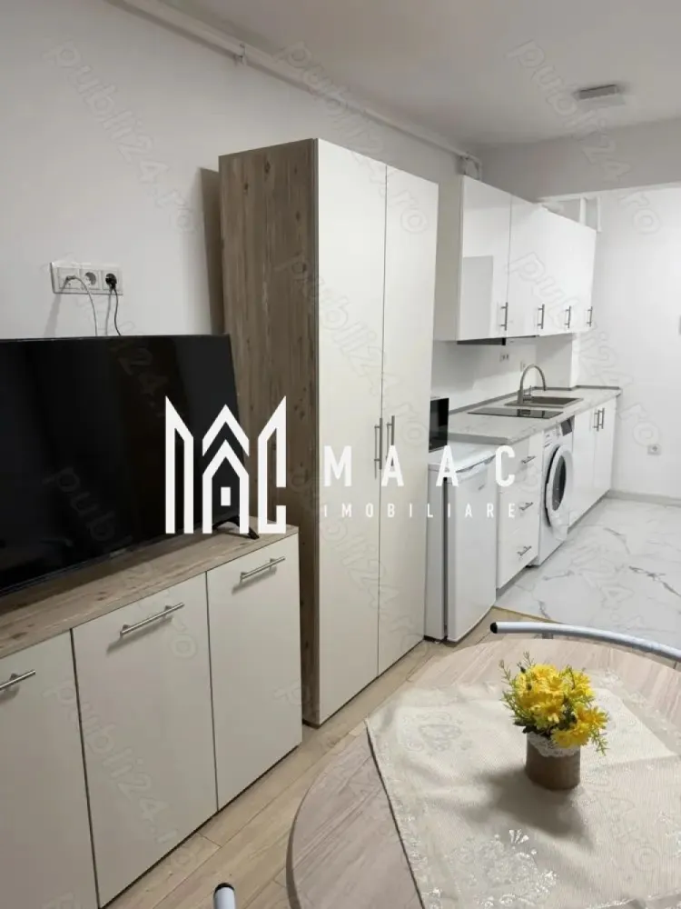Garsoniera moderna | Parcare proprie | Lift | Zona Lazaret - MAAC Imobiliare vă propune spre închiriere o garsonieră situată la etajul 1 al unui imobil nou prevăzut cu lift, amplasată în zona Lazaret, o locație apreciată pentru accesul facil către punctele de interes din oraș și pentru proximitatea față de facilitățile necesare unui stil de viață confortabil. Proprietatea este ideală pentru o persoană sau un cuplu care își dorește o locuință modernă, complet echipată și disponibilă imediat.

Garsoniera este amenajată modern, fiind complet mobilată și utilată, oferind un spațiu practic și confortabil pentru locuire. Locuința beneficiază și de loc de parcare propriu, un avantaj important într-o zonă urbană bine conectată.

În apropierea imobilului se află supermarketuri, școli și acces rapid la mijloacele de transport, ceea ce face proprietatea potrivită pentru persoanele care își doresc mobilitate și acces facil către diferite zone ale orașului.

Se percepe o garanție în cuantumul unei chirii lunare. Nu se acceptă animale de companie și fumători. Garsoniera este disponibilă imediat.

Caracteristici:
-Garsonieră de închiriat
-Etaj 1
-Imobil nou cu lift
-Zonă Lazaret
-Complet mobilată și utilată
-Amenajare modernă
-Loc de parcare propriu
-Aproape de supermarketuri
-Acces facil la mijloace de transport
-Aproape de școli
-Disponibilitate imediată
-Nu se acceptă animale de companie
-Nu se acceptă fumători

Pentru mai multe detalii, vă rugăm să menționați telefonic numărul CP3086913.