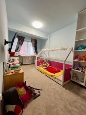 Apartament modern cu 3 camere, bloc nou cu lift și parcare privată
