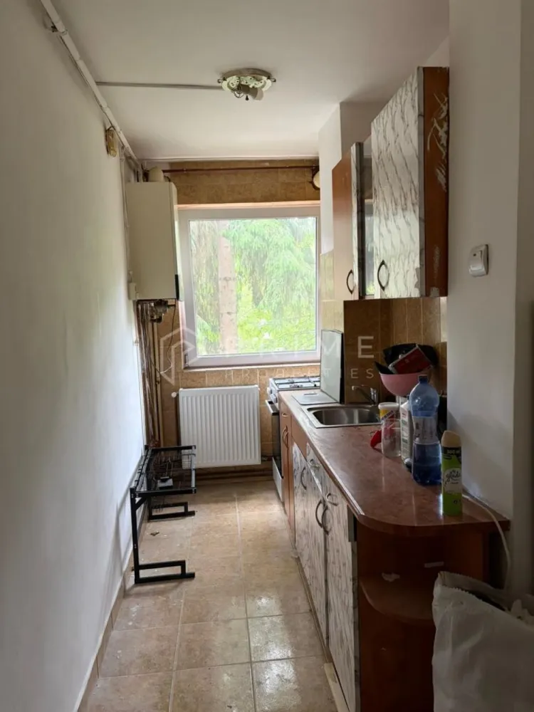 Apartament cu 3 camere, etaj 2 – Zona Dâmbul Pietros
