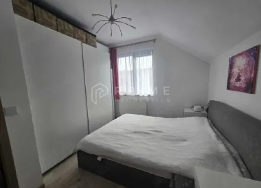 Casă familială spațioasă în zonă liniștită | Sângeorgiu de Mureș |