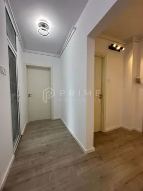 Apartament modern cu 3 camere, complet renovat – Zona Unirii