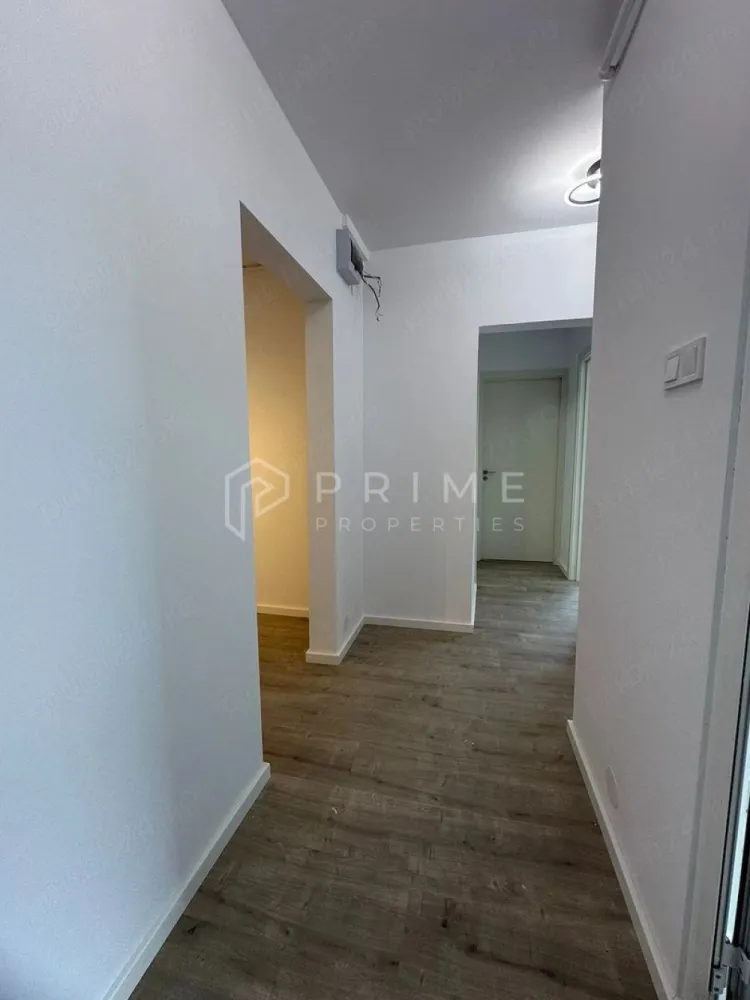 Apartament modern cu 3 camere, complet renovat – Zona Unirii