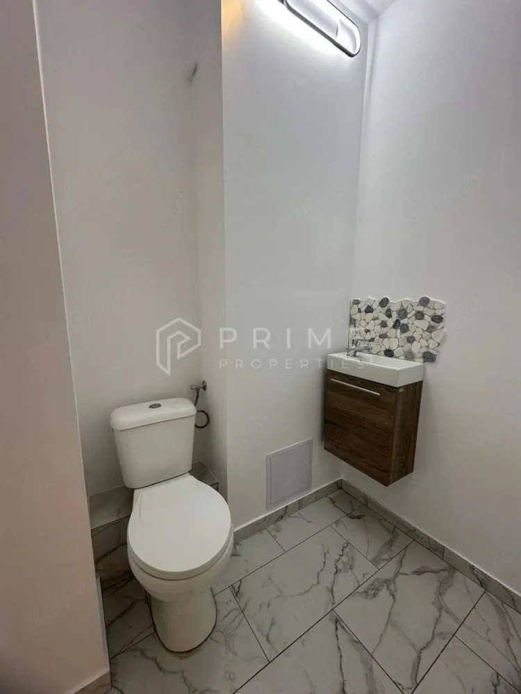 Apartament modern cu 3 camere, complet renovat – Zona Unirii