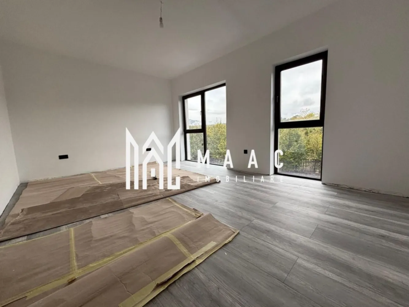 Casă tip duplex | 114 mp utili | 200 mp teren | Intabulată | Calea Cisnădiei