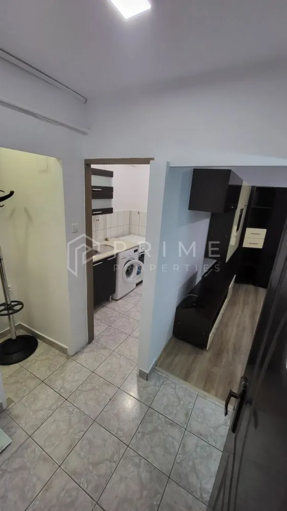 URGENT ! Garsoniera de vanzare Viitorului - Situata in zona Fortuna (Str. Viitorului), Et. 4/4, recent renovata, se vinde complet mobilata si utilata.