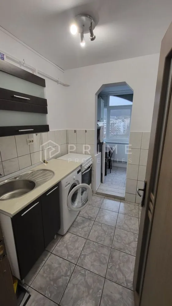 URGENT ! Garsoniera de vanzare Viitorului - Situata in zona Fortuna (Str. Viitorului), Et. 4/4, recent renovata, se vinde complet mobilata si utilata.