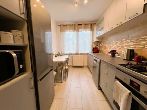 Apartament 2 camere | Aleea Carpați | Etaj 3/4 | Balcon 9 mp
