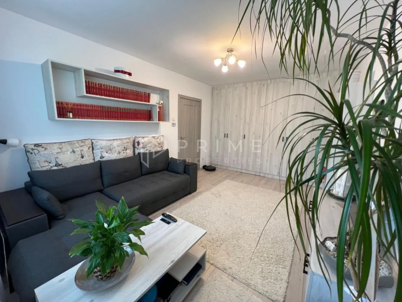 Apartament 2 camere | Aleea Carpați | Etaj 3/4 | Balcon 9 mp
