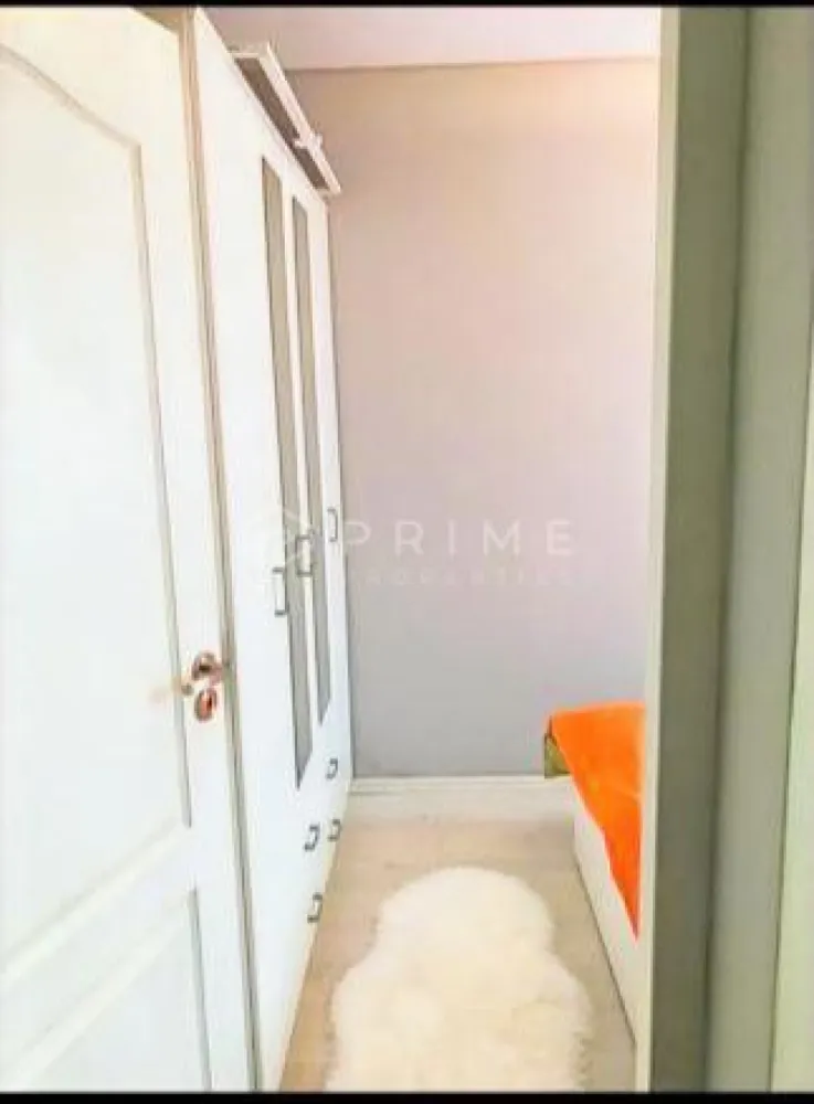 Apartament cochet 2 camere cartierul Tudor - Vă prezentăm la vânzare un apartament cu 2 camere cochet, renovat modern în 2018. 
Localizat in cartierul Tudor, str.Moldovei lângă parc, apartamentul vă dă acces la tot ce aveți nevoie pentru o viață modernă. 
În apropriere sunt școli, grădinițe, magazine, gym, acces la transport în comun.
Apartamentul are o suprafață de 40mp utili cu balcon închis și izolat, situat la etajul 4 din 4, iar hidroizolația blocului a fost refăcută în 2024.
Apartamentul se vinde complet mobilat și utilat. 

La Prime Properties, fiecare tranzacție înseamnă mai mult decât o simplă achiziție – este un proces complet, în care colaborăm cu cei mai buni profesioniști: notari, avocați, designeri, arhitecți, evaluatori, specialiști în certificate energetice, consultanți de credite imobiliare.
Astfel, atunci când alegi o proprietate prin noi, primești la pachet și siguranță, transparență și servicii impecabile pe tot parcursul drumului tău către casa ideală.
Ne dedicăm 100% fiecărui client, iar asta se reflectă în rezultate și în încrederea pe care o primim înapoi prin recomandările lor.
Proprietatea aceasta nu se potrivește exact nevoilor tale?
Lasă-ne să îți găsim alternativa potrivită. Agentul nostru îți va oferi soluții avantajoase și adaptate stilului tău de viață.
📞 Contactează-ne astăzi. Până acum nu am dezamăgit niciun client – și nu vom începe cu tine.
Comision 0% pentru cumpărători