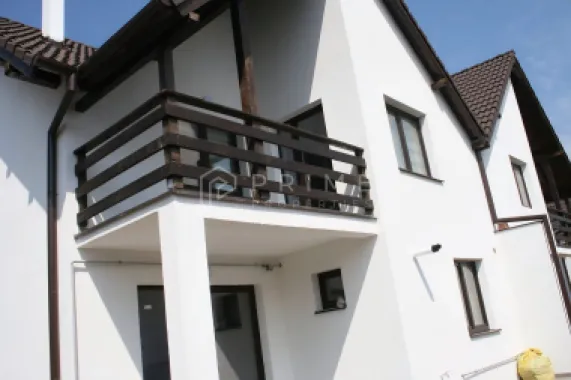 Casă tip duplex complet amenajată si mobilată | șemineu și garaj |