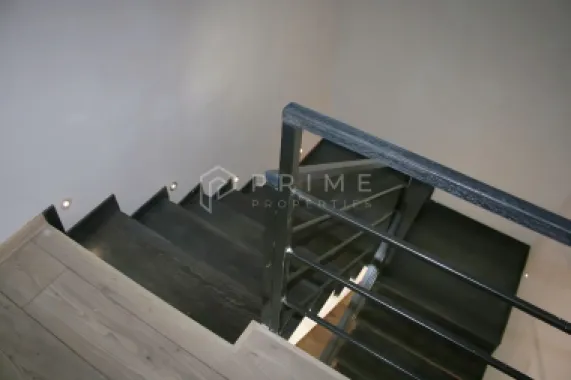 Casă tip duplex complet amenajată si mobilată | șemineu și garaj |