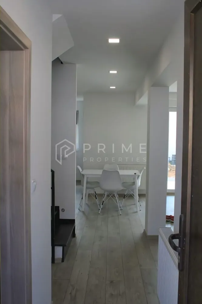 Casă tip duplex complet amenajată si mobilată | șemineu și garaj |