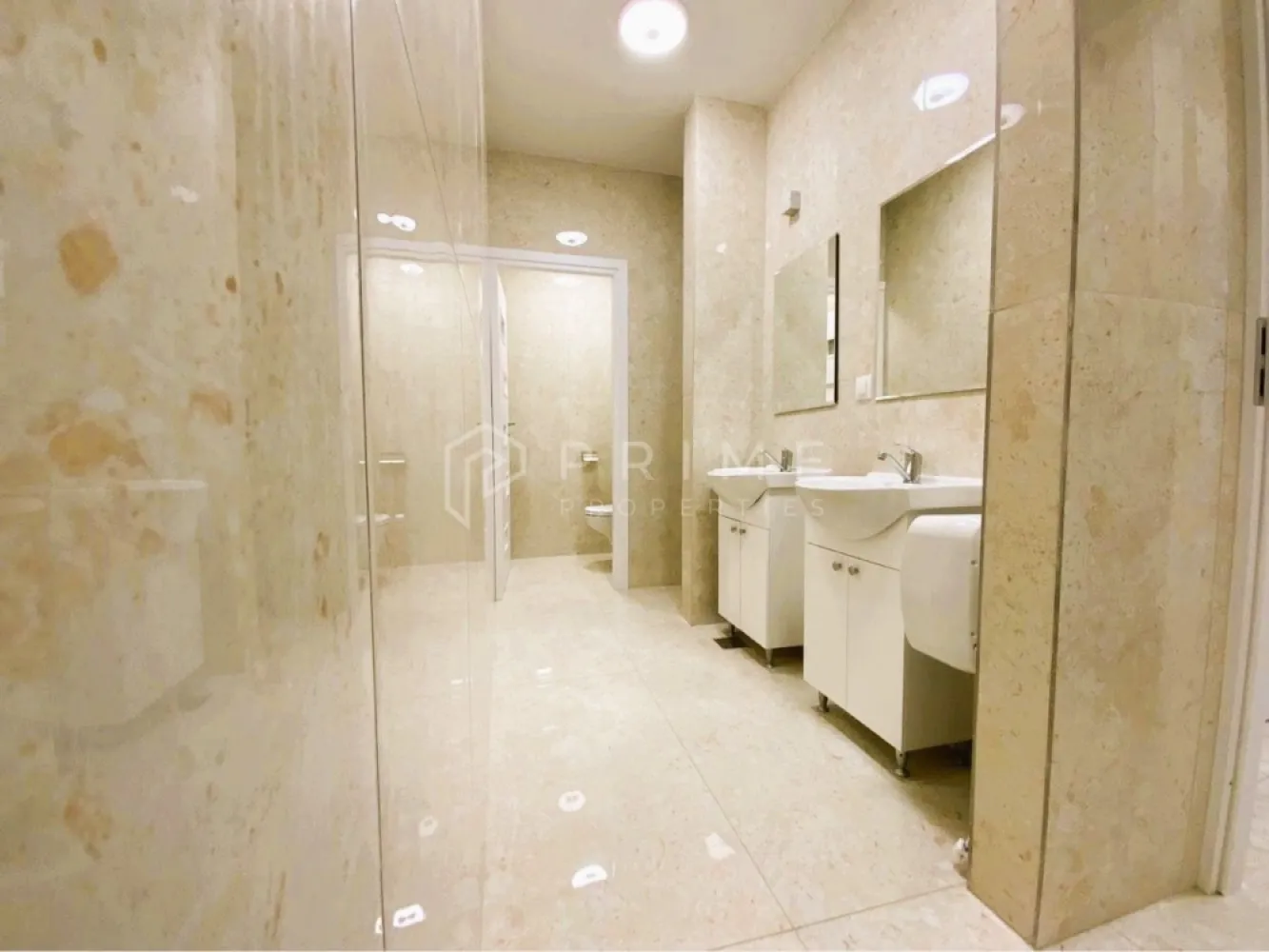 Spațiu premium pentru birouuri + terasă, în zona centrală