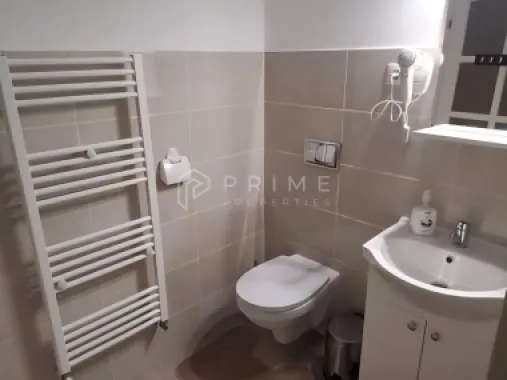 Casă individuală 310mp utili, 8 camere, piscină