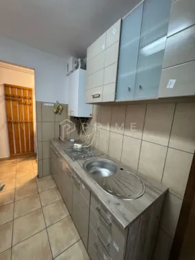 Vă prezentăm 2 camere, confort și acces rapid UMFST