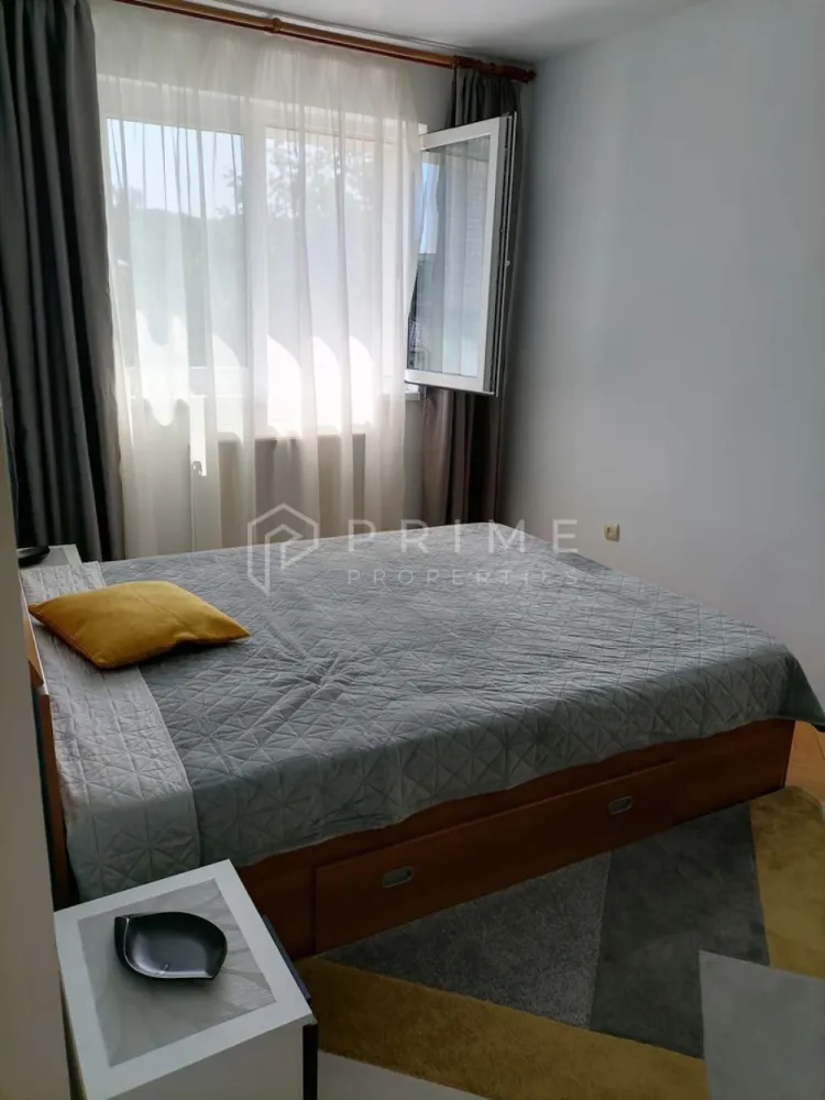 Apartament 3 camere de închiriat – Dâmbu, etaj 1, ideal pentru studenț