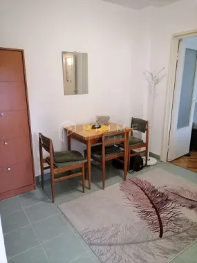 Apartament 3 camere de închiriat – Dâmbu, etaj 1, ideal pentru studenț