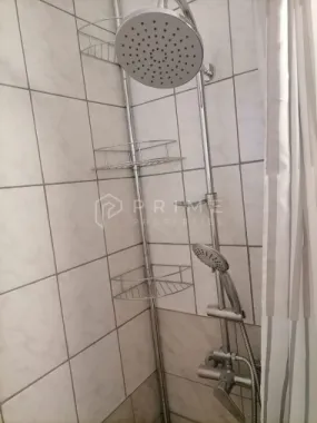 Apartament 3 camere de închiriat – Dâmbu, etaj 1, ideal pentru studenț