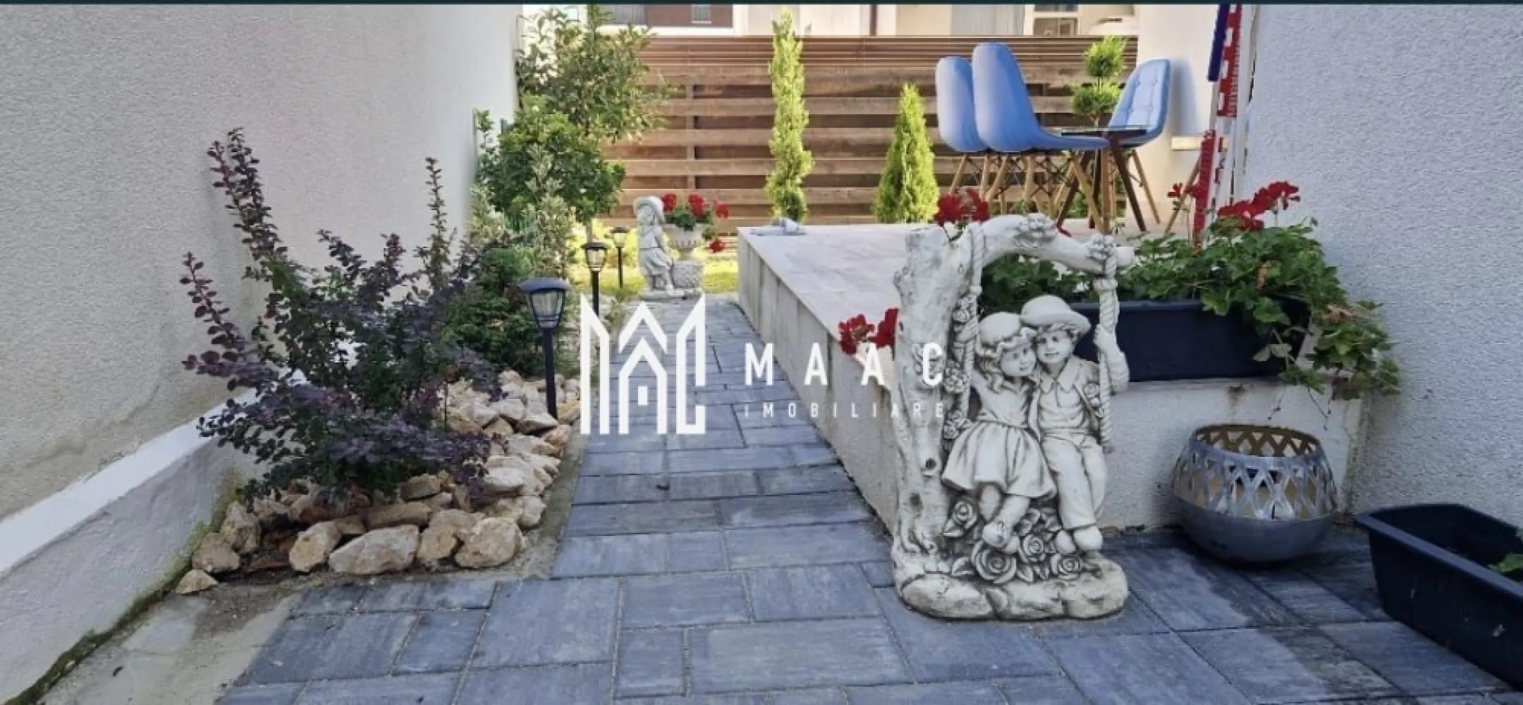 Apartament 3 camere | Curte 60 MP | Parcare | Selimbar