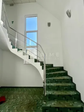 Spațiu Comercial Premium Semicentral | 430 mp | Parcare privată