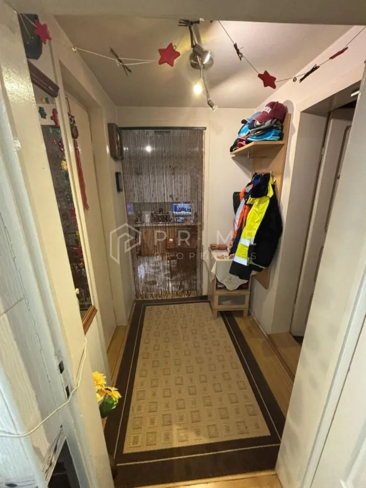 Casa cu front stradal, 7 Noiembrie, ideala clinica/cabinet/locuinta