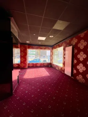Spatiu comercial 150 mp | Zona 7 Noiembrie | Vad exceptional