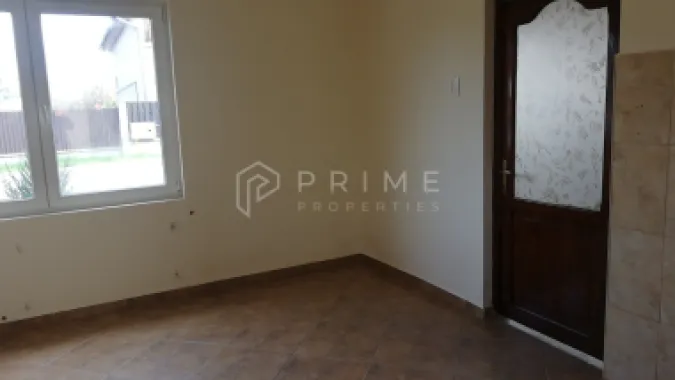 Casă renovată 2025, teren și curte comună – Sângeorgiu de Mureș