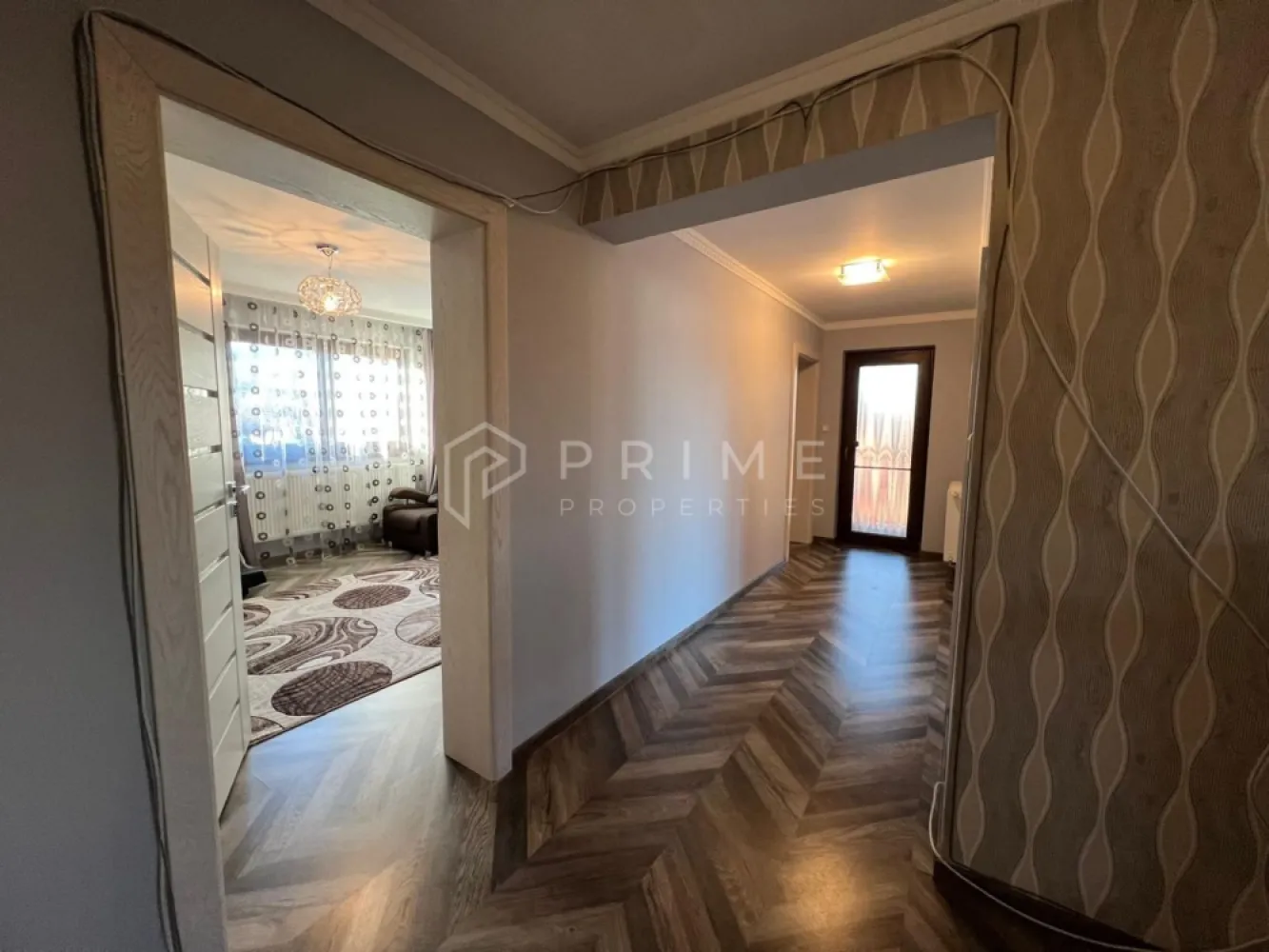 Vilă individuală premium | 730 mp teren | 4 dormitoare | Garaj