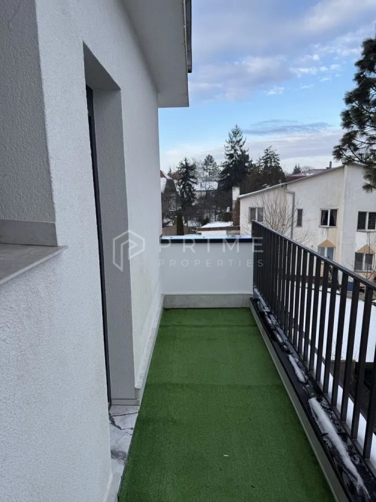 Apartament 3 camere cu terase – ultim etaj – zona str. Papiu Ilarian