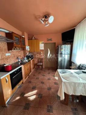 Casă spațioasă de vânzare – Corunca, zona Vatman
