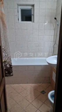 Apartament 3 camere – proaspăt renovat – zona 7 Noiembrie