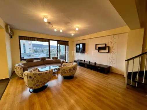 Apartament duplex modern de închiriat, complet mobilat, 4 camere