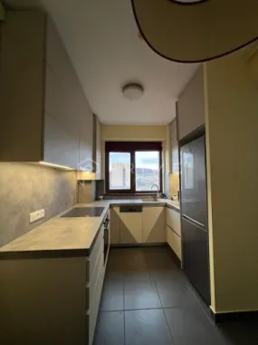 Apartament duplex modern de închiriat, complet mobilat, 4 camere
