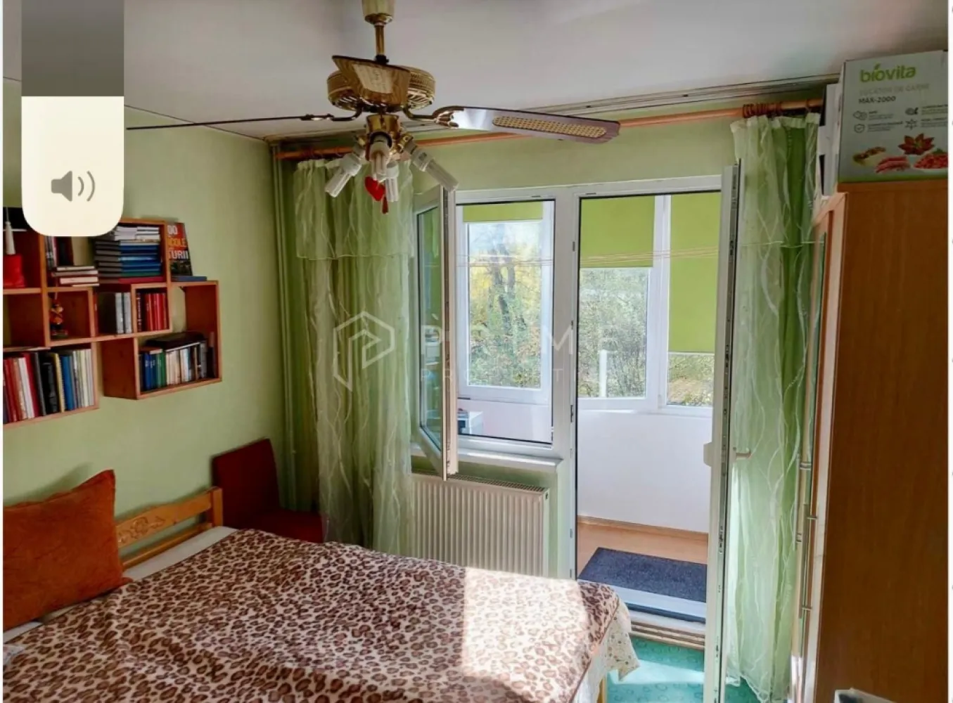 Apartament de închiriat – 2 camere, Tudor - Se închiriază un apartament luminos situat într-una dintre cele mai apreciate zone din Tudor. Apartamentul se află într-un bloc curat, cu vecini liniștiți și înconjurat de spații verzi, oferind un confort urban modern într-un cadru retras și plăcut. Proprietatea beneficiază de acces rapid către școli, supermarketuri, parcuri, transport public și alte puncte de interes.

Caracteristici apartament:
- 2 camere decomandate, spațioase
- Suprafață utilă: 55,56 mp
- Balcon închis
- Bucătărie generoasă
- Baie cu geam (aerisire naturală)
- Centrală termică proprie
- Boiler Ariston 100 L
- Geamuri termopan
- Instalație electrică refăcută integral

Apartamentul este bine compartimentat și asigură costuri eficiente de întreținere în orice sezon.
Facilități suplimentare: pivniță proprie

Avantaje:
Etaj intermediar (etaj 2)
Zonă liniștită și verde
Bloc îngrijit
Ideal pentru locuire

La Prime Properties, fiecare tranzacție înseamnă mai mult decât o simplă achiziție – este un proces complet, în care colaborăm cu cei mai buni profesioniști: notari, avocați, evaluatori, specialiști în certificate energetice și consultanți de credite imobiliare. 
Astfel, atunci când alegi o proprietate prin noi, primești la pachet siguranță, transparență și servicii impecabile pe tot parcursul drumului tău către casa ideală. 
 
Ne dedicăm 100% fiecărui client, iar asta se reflectă în rezultate și în încrederea pe care o primim înapoi prin recomandările lor. 
Această proprietate nu este exact ceea ce cauți? 
Lasă-ne să îți găsim alternativa potrivită. Agentul tău Prime îți va oferi soluții avantajoase, adaptate stilului tău de viață. 
Contactează-ne astăzi. Până acum nu am dezamăgit niciun client – și nu vom începe cu tine. 
Comision: 50% din valoarea primei luni de chirie.