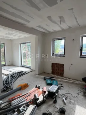 Casă nouă tip duplex izolat fonic în Livezeni