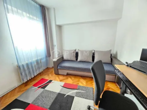 Spațiu, confort și locație excelentă – apartament 3 camere Tudor,