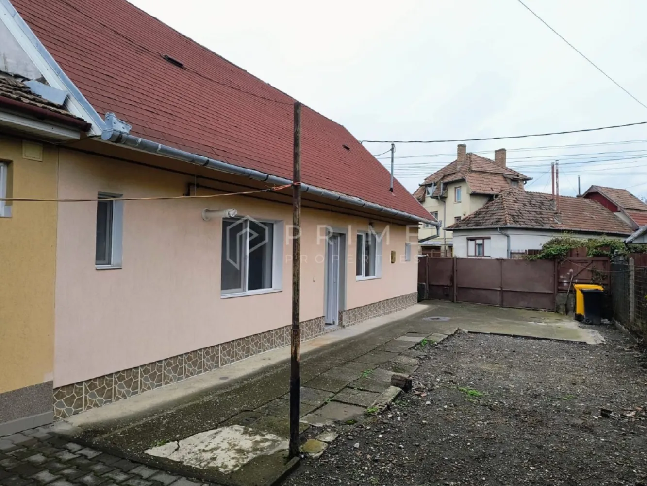 Casă cu 3 camere de vânzare, la cheie, în Unirii, Târgu Mureș